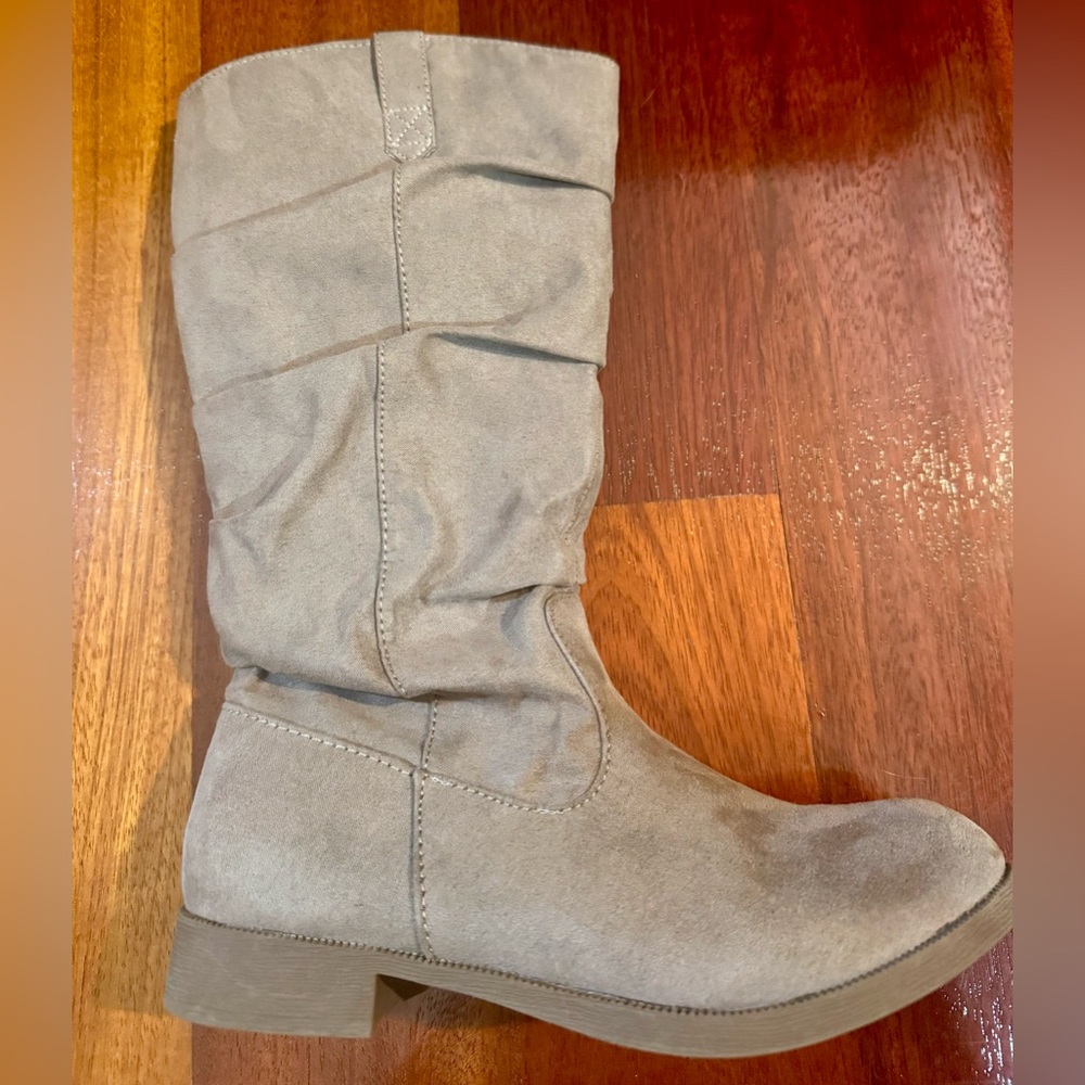 Crown Vintage kids Tessa Boot in Taupe - Picture 3 of 9